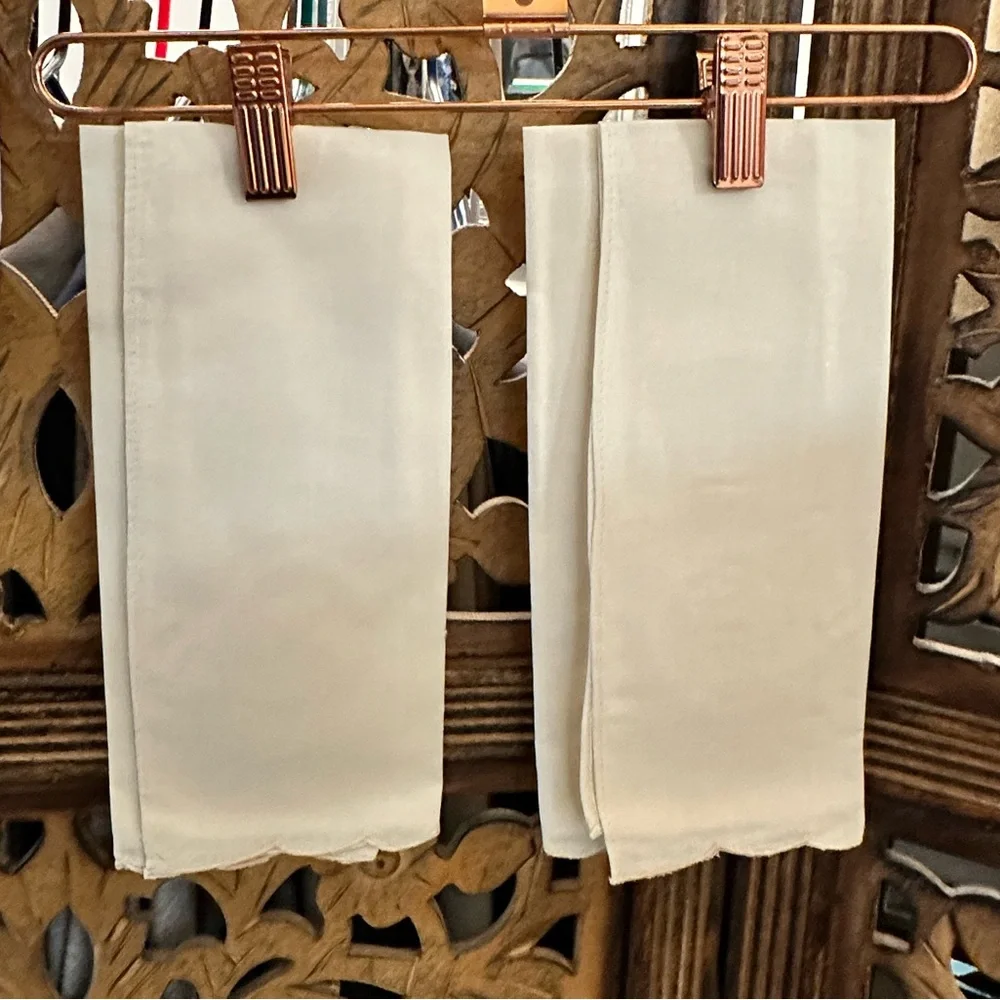 C&F Enterprises Set of 4 100% Cotton Cream Embroidered Crocheted Guest Towels.